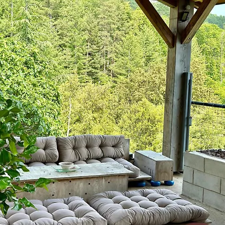 Mas Dans Les Cevennes * Concoules